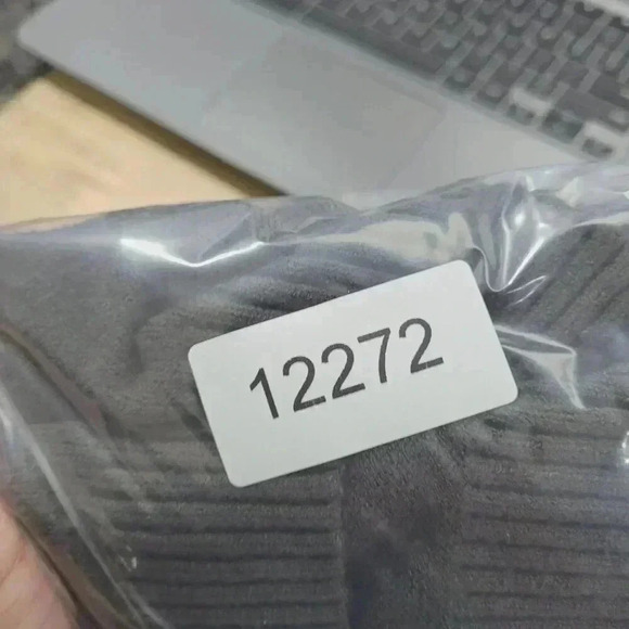 Tahari Womens Hooded Sweater M Gray Pullover Short sleeve  9PT - Picture 7 of 7